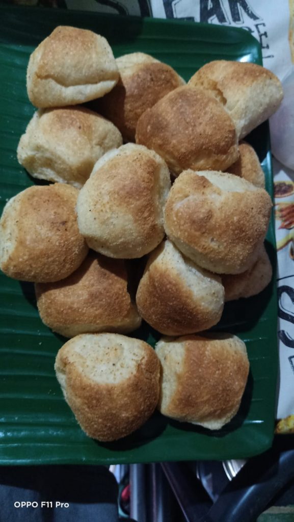 What Is Pandesal Pinoy Bread?
